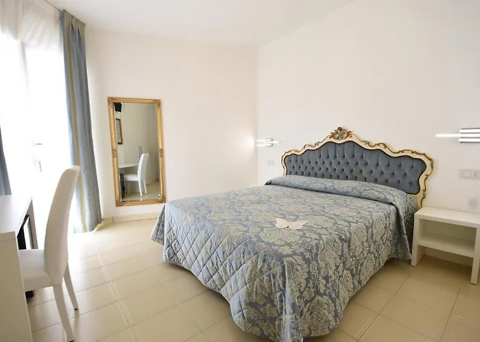 Hotell Oxford 4*