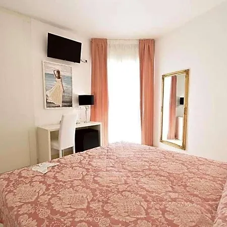 Hotel Oxford 4*