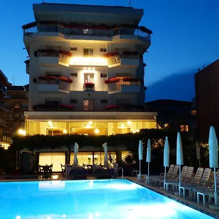 Hotel Oxford 4*