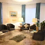 Hotel Oxford 4*
